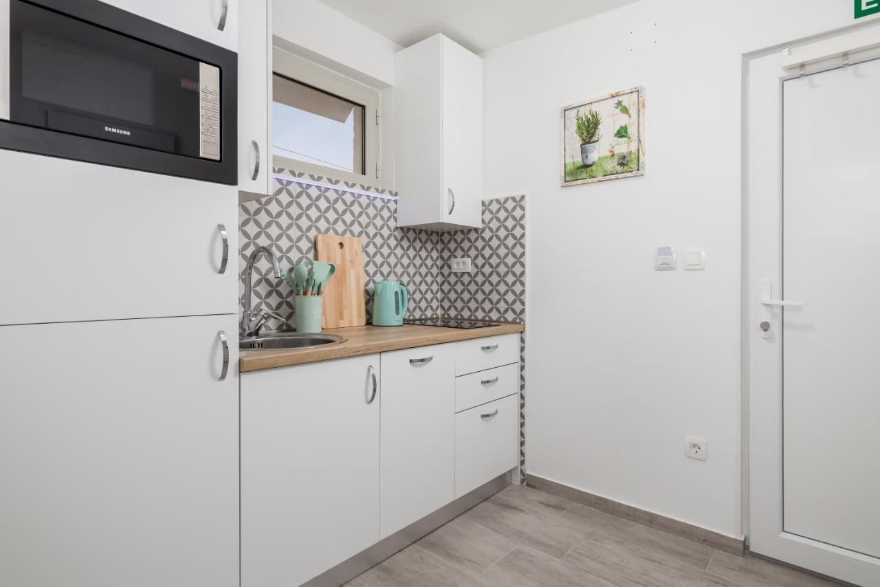 Studio apartman Rozi Opatija Exterior foto
